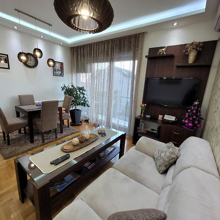 Apartment Iris Belgrad Exterior foto